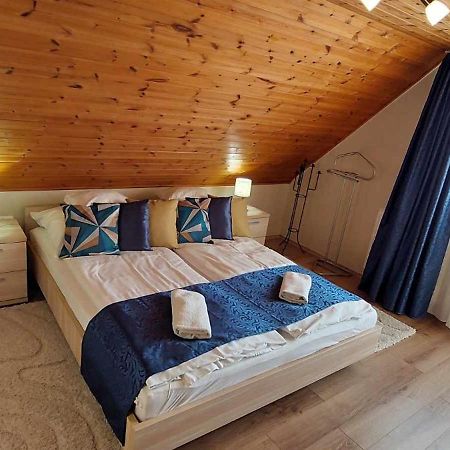 Jazmin Apartman Тихань Экстерьер фото